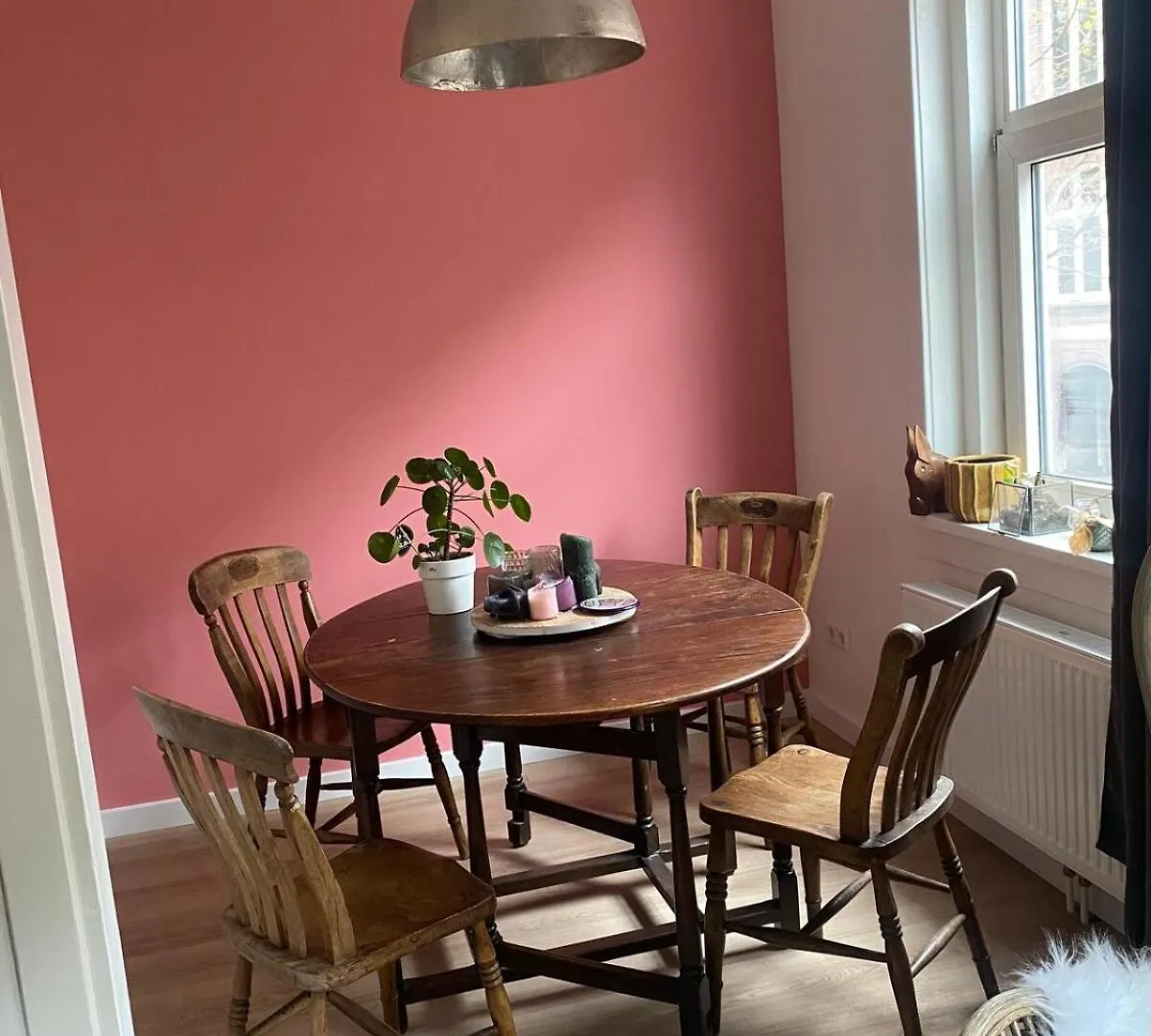 Centrally Located 2-Bedroom Apartment In Oud-West Amsterdam Nederland